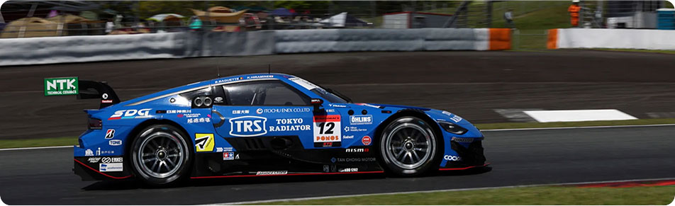 藍(lán)色NISMO賽車(chē)